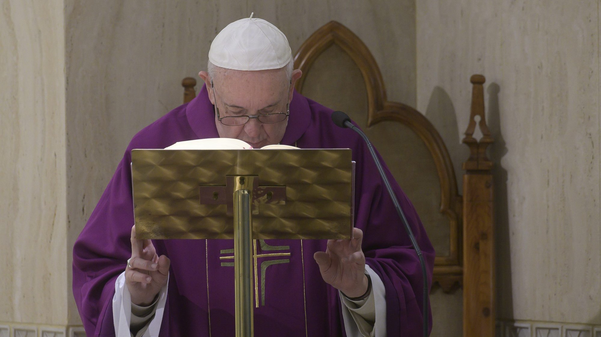 Pope Francis celebrates Mass in the chapel of his Vatican residence, the Domus Sanctae Marthae, April 6, 2020. At the start of the Mass, the pope warned that the problem of overcrowded prisons could be "a serious calamity" as the world continues to prevent the spread of coronavirus. He also prayed that authorities "may find just and creative ways to solve this problem." (CNS photo/Vatican Media)