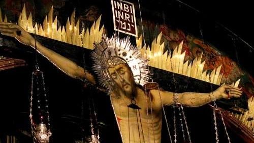 Crucifix inside the Church of the Holy Sepulchre in Jerusalem. (Lauren Cater/CNA)