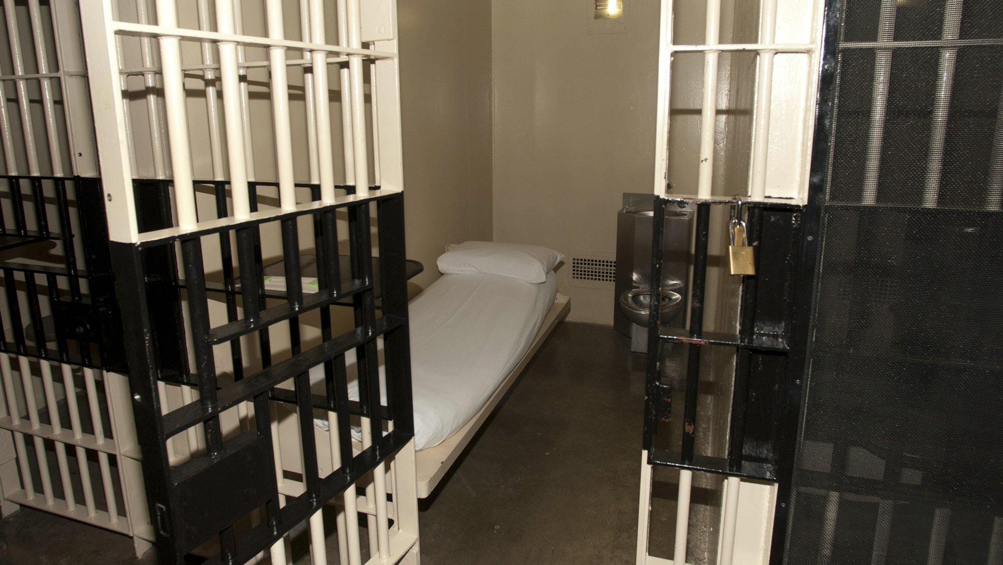 A death-row jail cell is seen at the state penitentiary in Huntsville, Texas, in this 2010 file photo. (CNS photo/Jenevieve Robbins, Texas Dept. of Criminal Justice handout via Reuters)