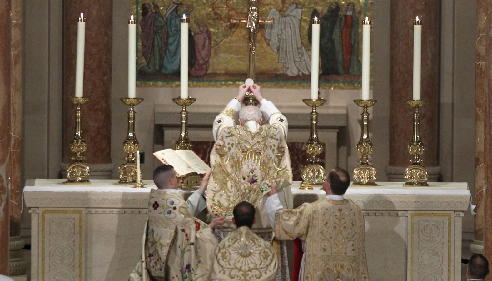 Bishop Edward J. Slattery of Tulsa, Oklahoma, celebrates a solemn high Mass in the extraordinary form at the Basilica of the National Shrine of the Immaculate Conception in Washington, D.C., in 2010. (CNS photo/Nancy Wiechec)