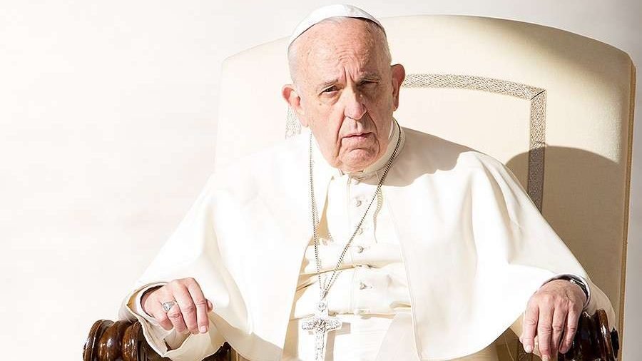 Pope Francis in St. Peter's Square on Oct. 25, 2017. (Daniel Ibáñez/CNA)