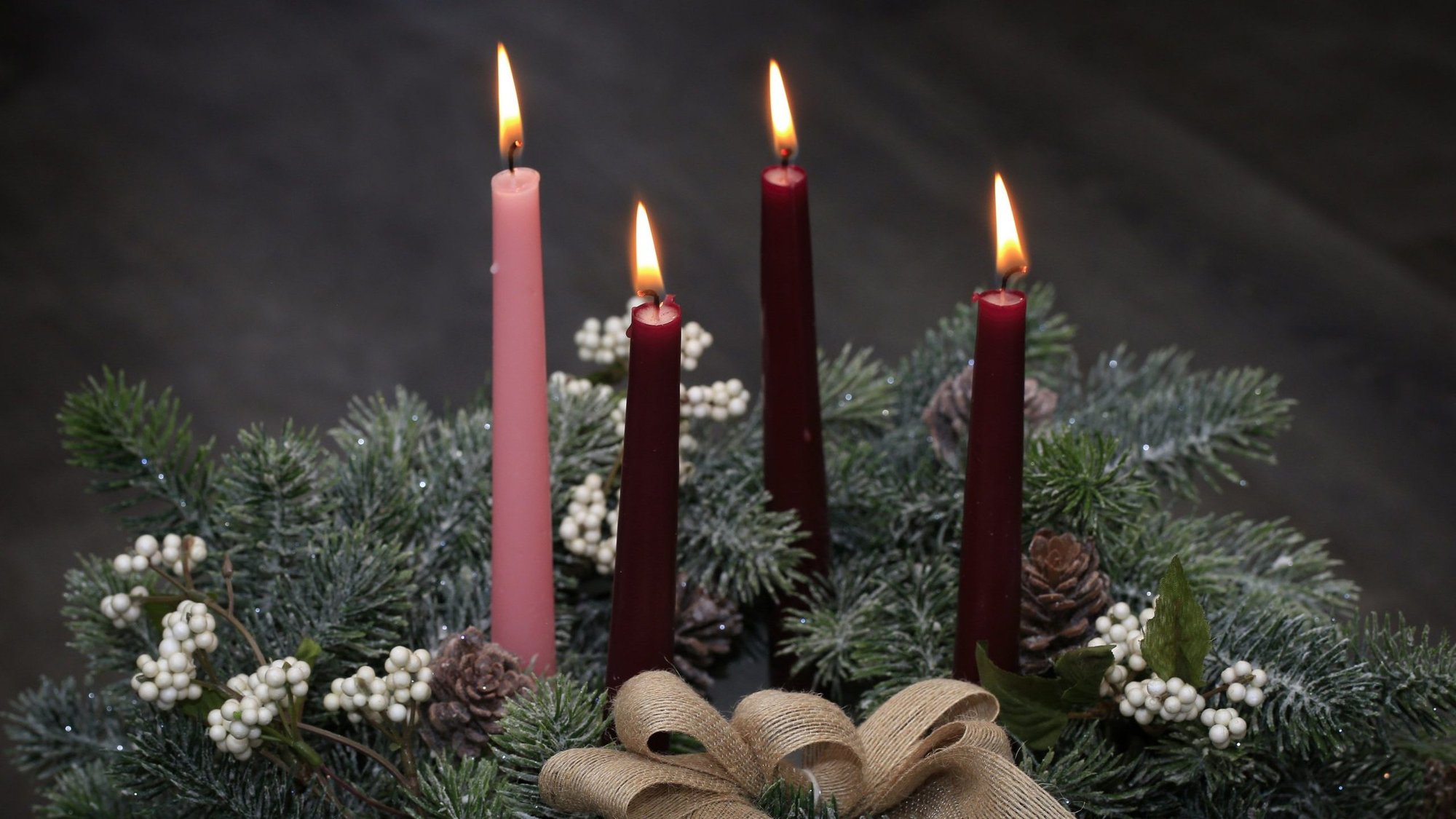 An advent wreath is seen in this illustration photo. (CNS photo/Nancy Wiechec)