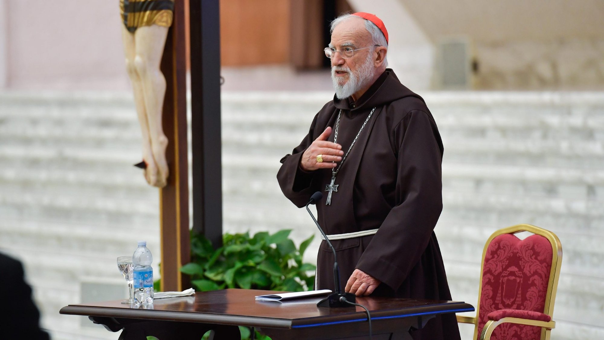 Cardinal Raniero Cantalamessa, preacher of the papal household, presents Lenten meditations for members of the Roman Curia and Vatican employees in the Paul VI hall at the Vatican Feb. 26, 2021. (CNS photo/Vatican Media)