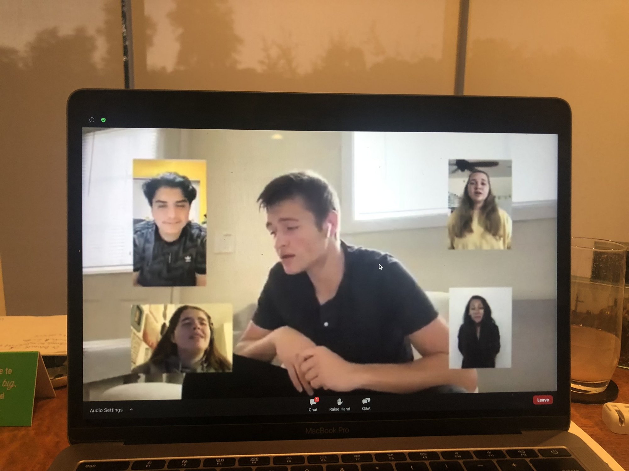 TACSC students pray together virtually. (Courtesy William H. Hannon Foundation)