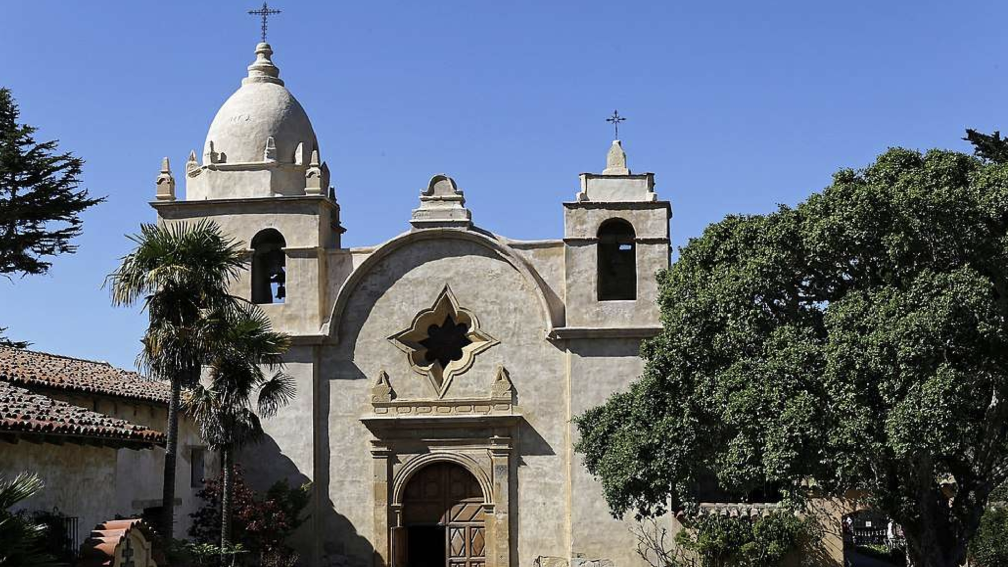 Mission San Carlos Borromeo de Carmelo, in Carmel-by-the-Sea, Calif. (Burkhard Mücke/Wikimedia, CC BY-SA 4.0 via CNA)