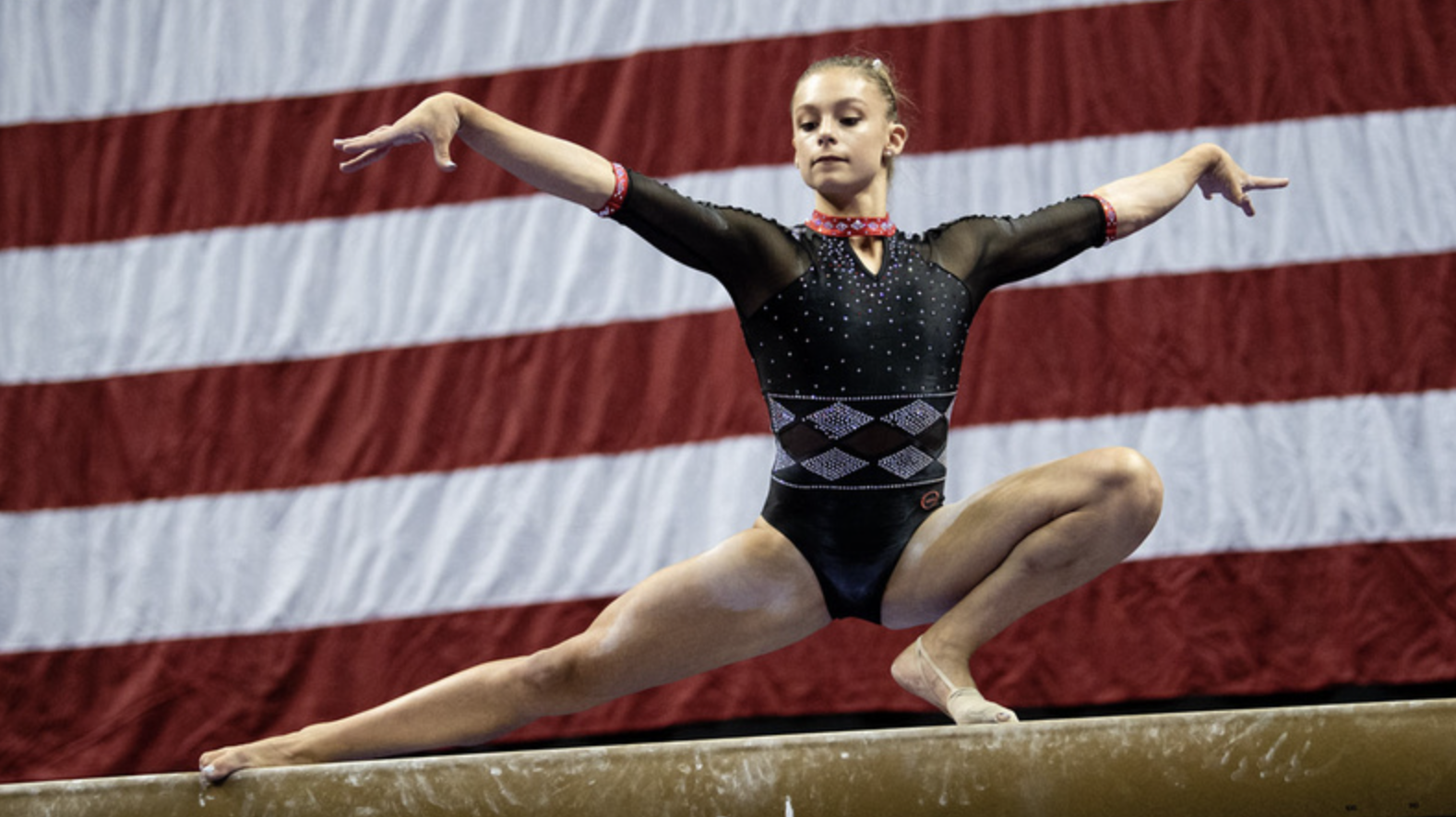 Grace McCallum competes during the 2019 U.S. Gymnastics Championships at Sprint Center in Kansas City, Mo. (©John Cheng/USA Gymnastics)