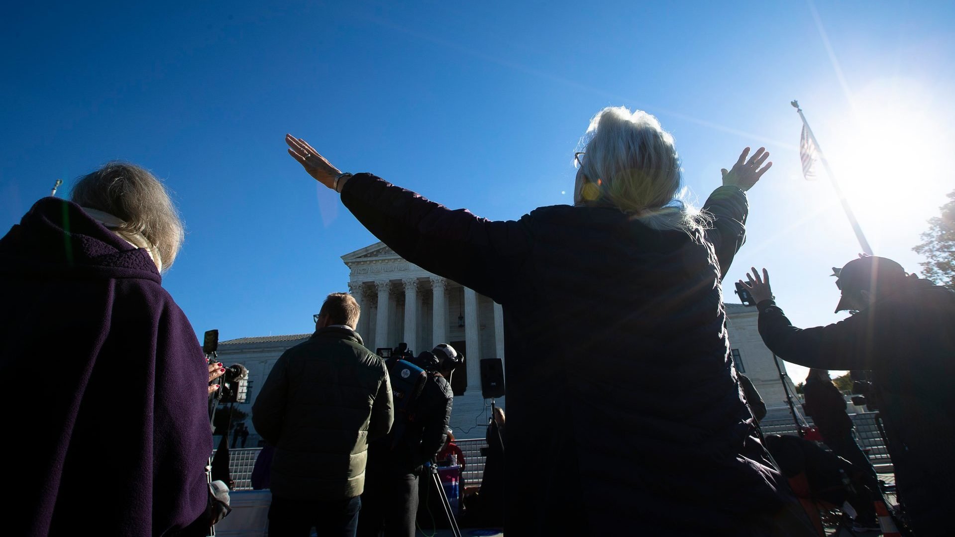Pro-life advocates pray near the U.S. Supreme Court in Washington Nov. 1, 2021. (Tyler Orsburn/CNS)