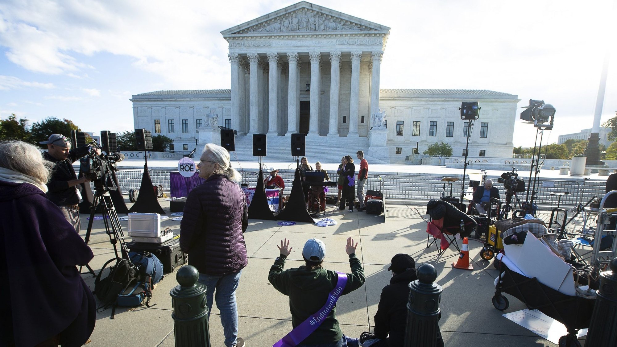 Pro-life advocates pray near the U.S. Supreme Court in Washington Nov. 1, 2021. (CNS photo/Tyler Orsburn)