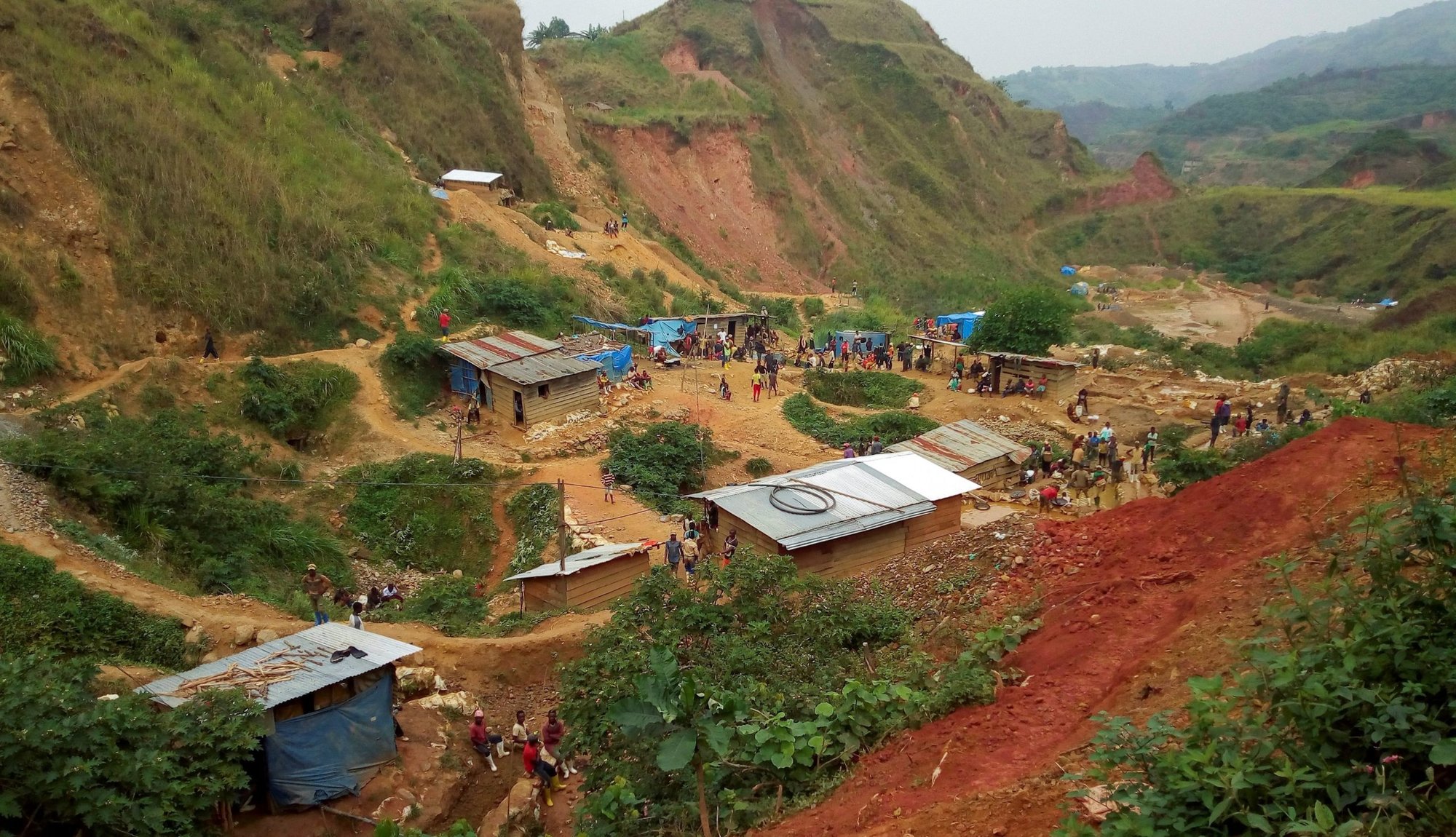 A general view shows miners at an artisanal gold mine near Kamituga, Congo, Aug. 1, 2018. (CNS photo/Djaffar Al Katanty, Reuters)
