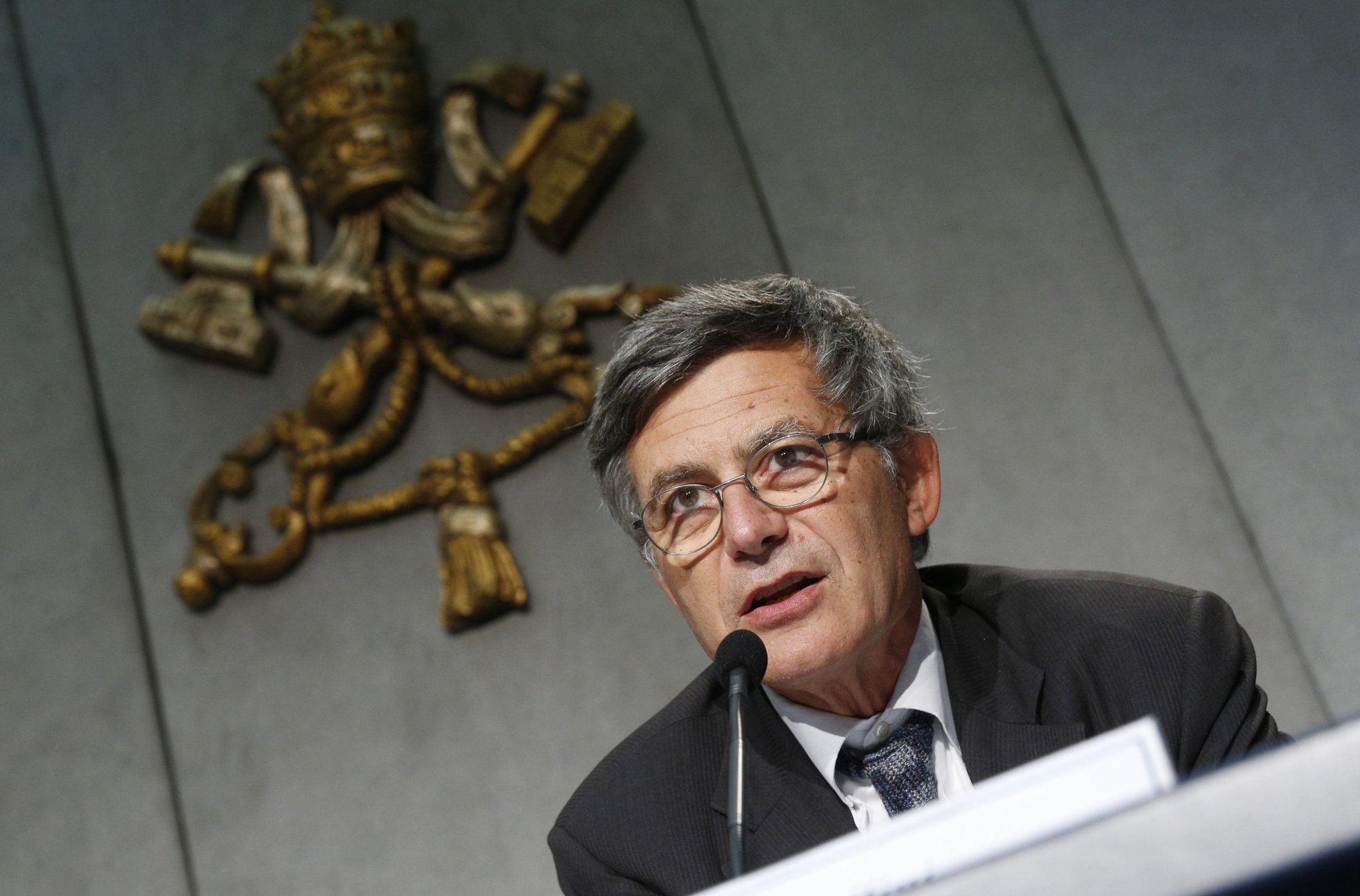 Paolo Ruffini, head of the Vatican Dicastery for Communication, speaks at a news conference at the Vatican in this Oct 4, 2018, file photo. People are connected online and are also alone, Ruffini said in an Aug. 16 address to the SIGNIS World Congress in Seoul. SIGNIS is an organization of Catholic media professionals. (CNS photo/Paul Haring)