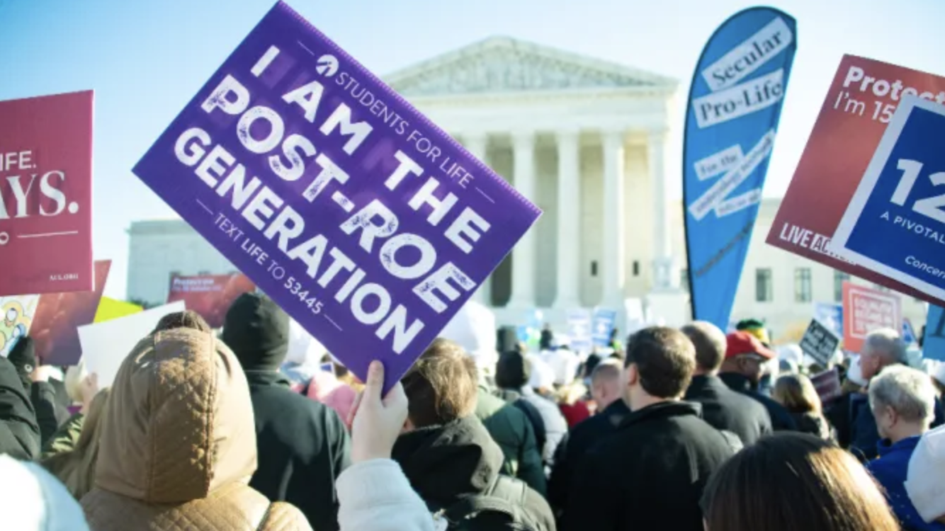 Pro-lifers rally outside the Supreme Court in Washington, D.C., on Dec. 1, 2021. (Rena Schild via Shutterstock via CNA)