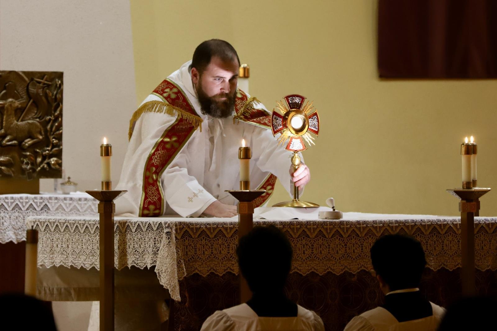 Dominican Father Patrick Hyde, a National Eucharistic Revival preacher, presides over Eucharistic adoration during a youth and family retreat March 23, 2023, in St. Anthony of Padua Church of St. Mary of Mount Carmel Parish in Hammonton, N.J. (OSV News/Mike Walsh, courtesy Catholic Star Herald)