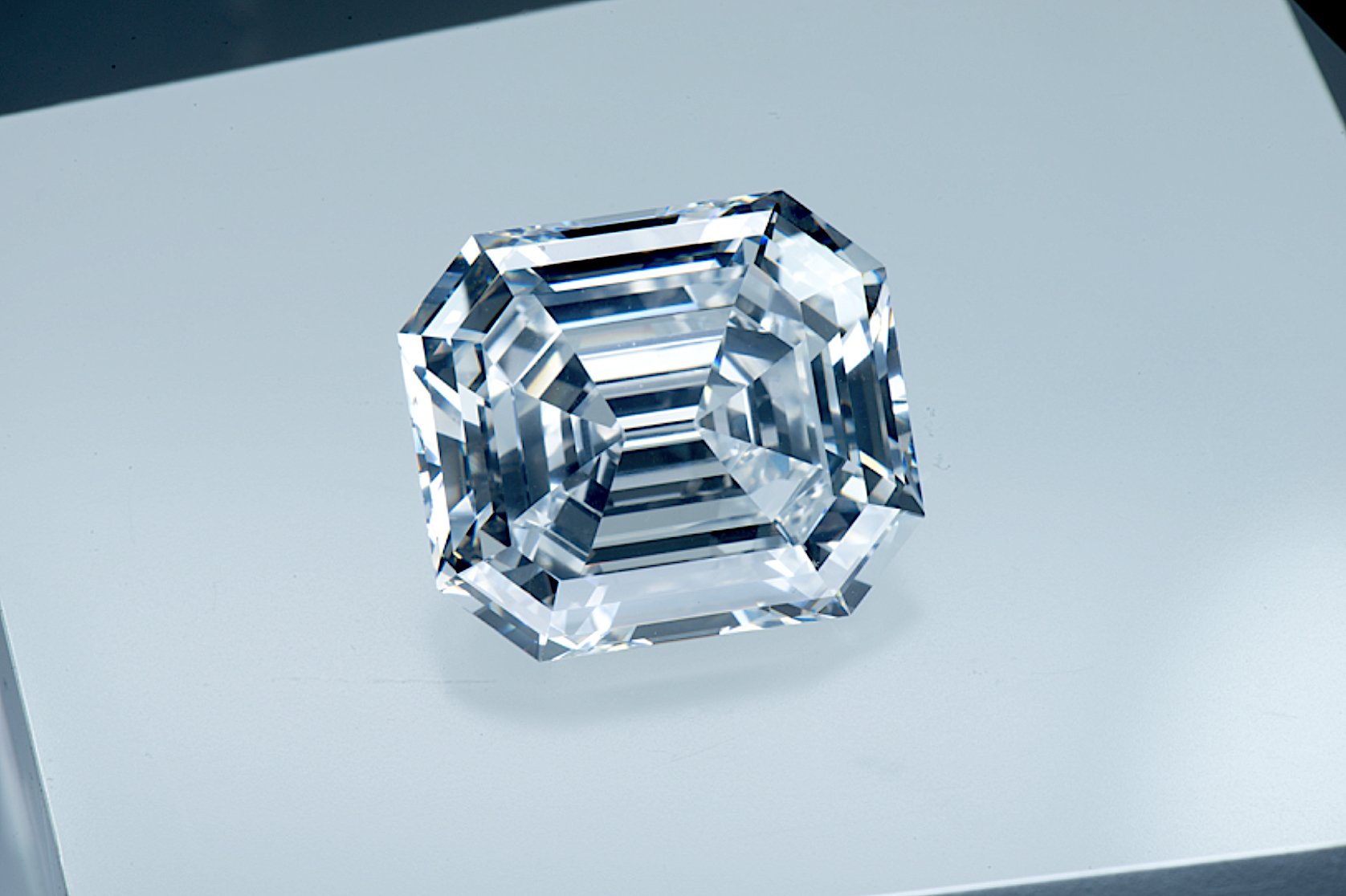 The centerpiece of the exhibit, the Jonker I Diamond. (Aaron Celestian/Natural History Museum of LA County)
