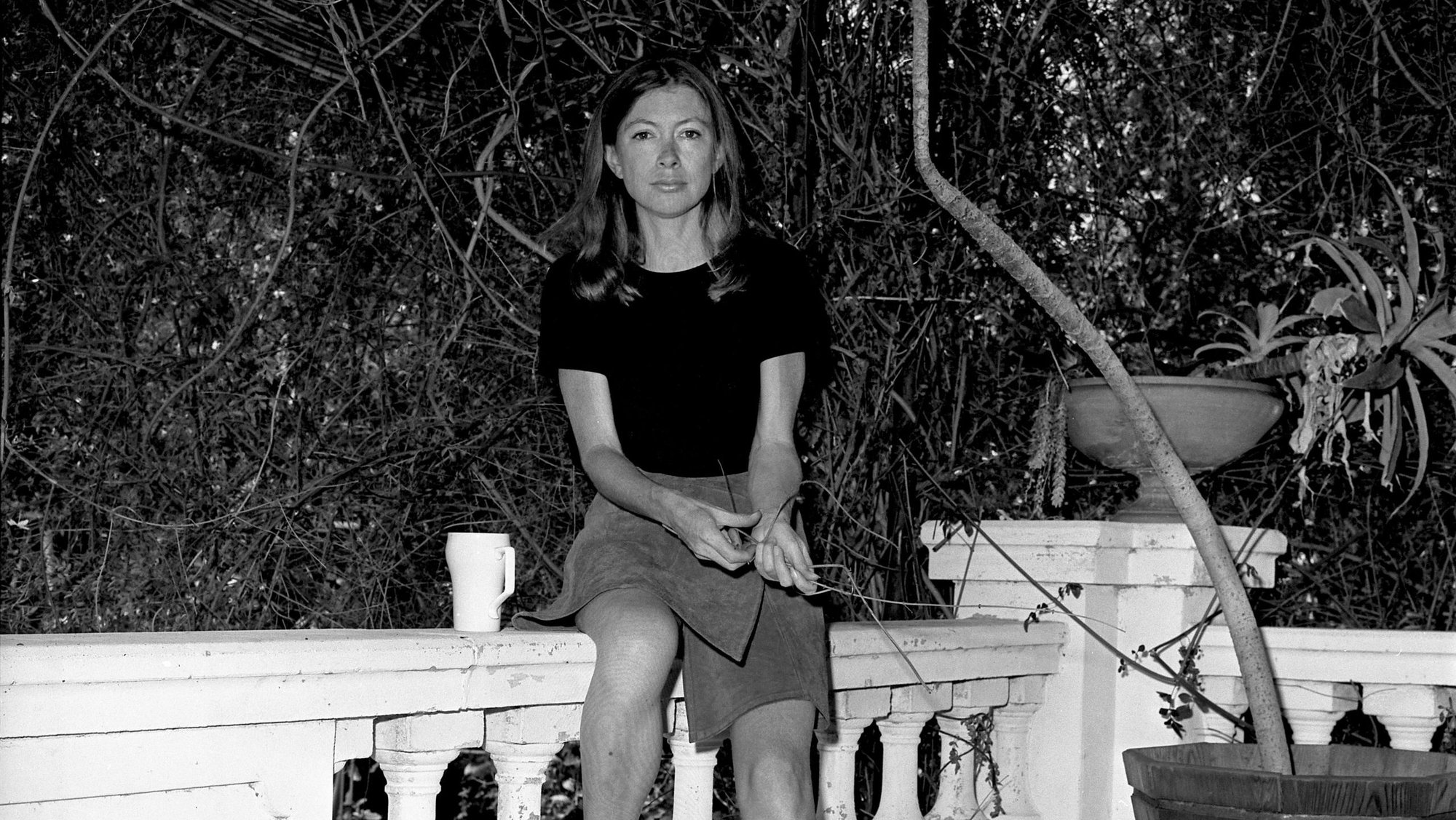 Author Joan Didion in Los Angeles on Aug. 2, 1970. (Wikimedia Commons/Kathleen Ballard, Los Angeles Times)