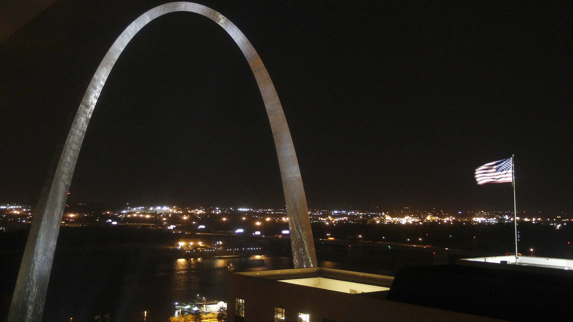 A file photo shows the Gateway Arch in St. Louis. On Dec. 23, 2025, the Archdiocese of St. Louis has filed a motion to dismiss seven of 10 counts in a prominent lawsuit alleging decades of clergy sexual abuse and cover-ups. (OSV News photo/Jim Young, Reuters)