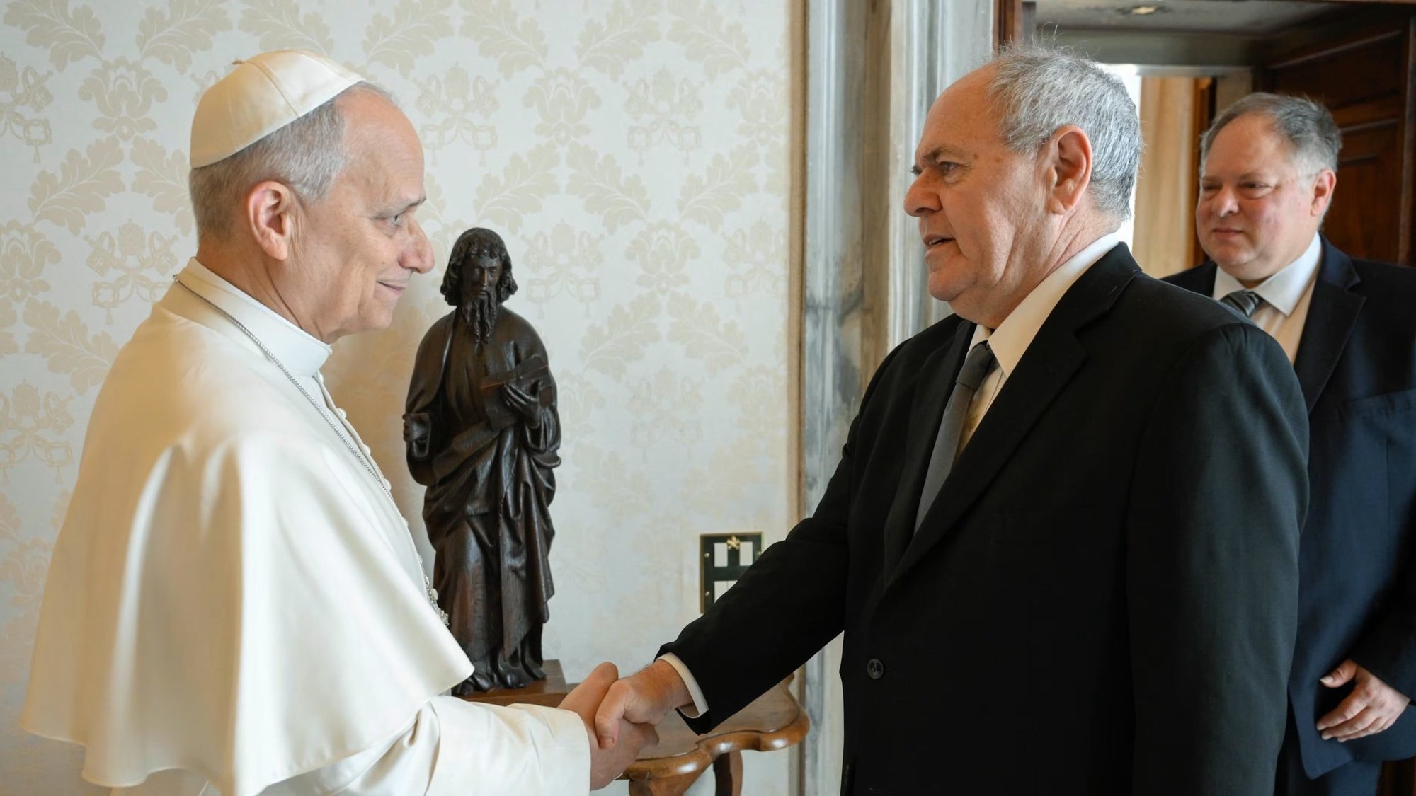 Pope Leo XIV greets Dani Dayan, chairman of Yad Vashem, at the Vatican on March 23, 2026. In the background: Yaron Sideman, Israel’s ambassador to the Holy See. (Vatican Media via EWTN)