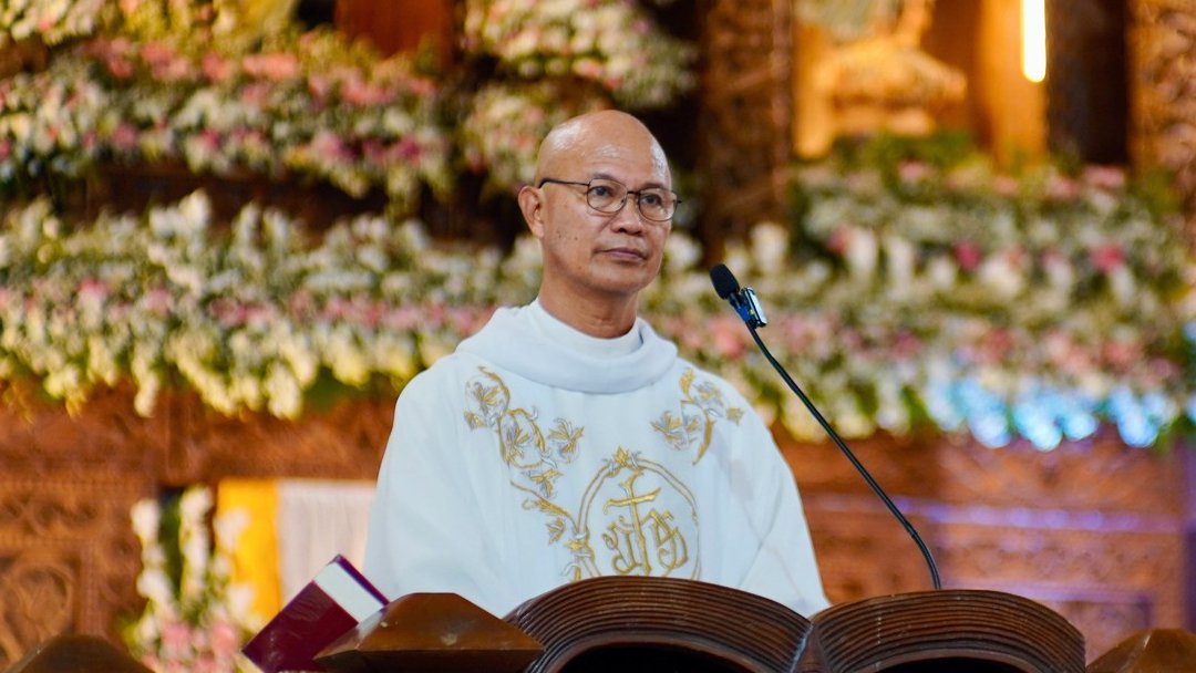 Father Gerardo F. Saco Jr. preaches during a Mass in the Philippines on May 4. (Diocese of Tagbilaran)