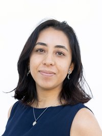 Julia Torres headshot