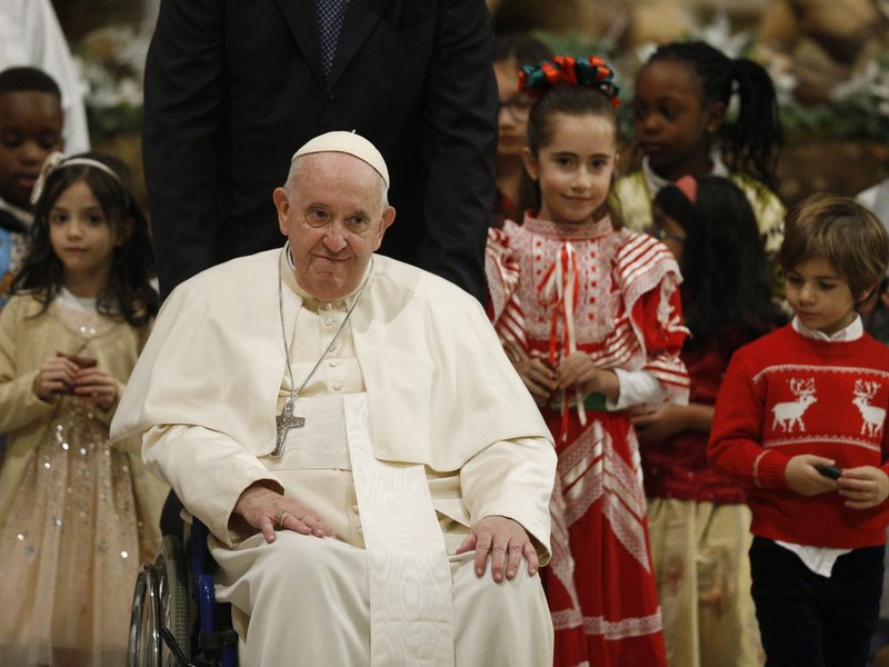 Bring Hope to Others, Justice for the Poor, Pope Says at Christmas Mass