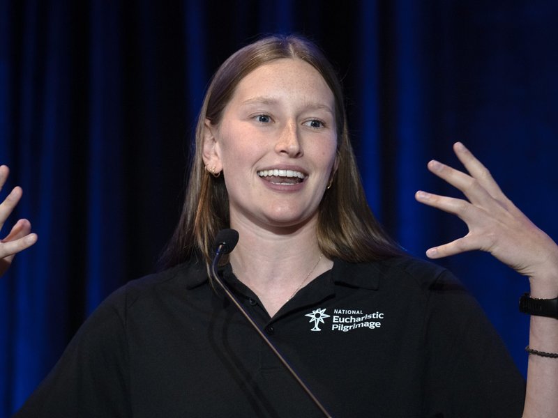 'Jesús no puede evitar derramarse' en la Peregrinación Eucarística Nacional, dice una peregrina