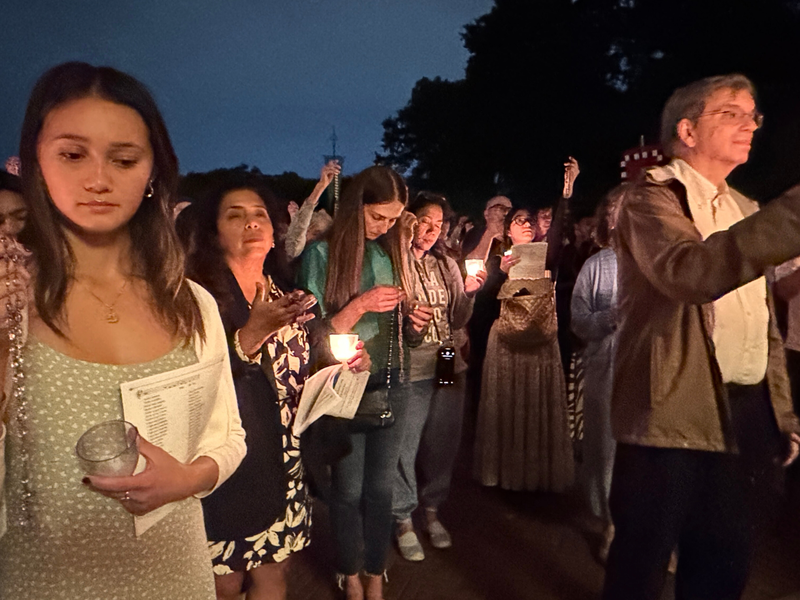 Hundreds Join Rosary Procession to Central Park