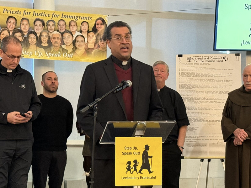 Chicago Priest Completes 900-Mile Pilgrimage for Immigrant Children at Statue of Liberty