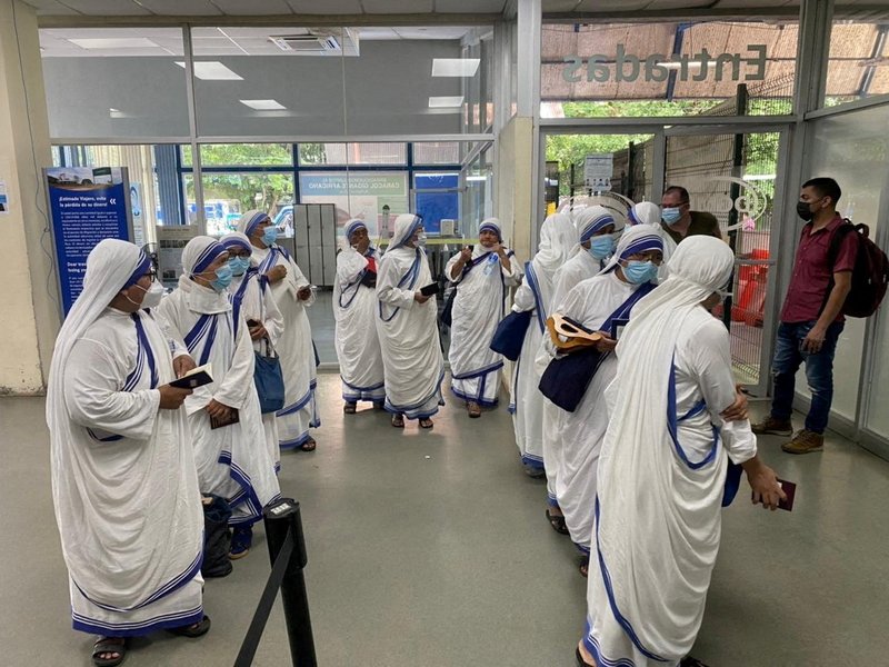 Otro grupo de religiosas sale de Nicaragua​