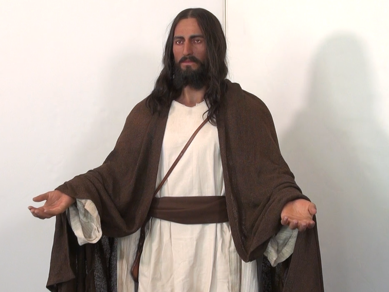 Artista peruano Walter Huamán presenta estatua hiperrealista de Cristo | Peruvian Artist Walter Huaman Presents Hyper-Realistic Statue of Christ