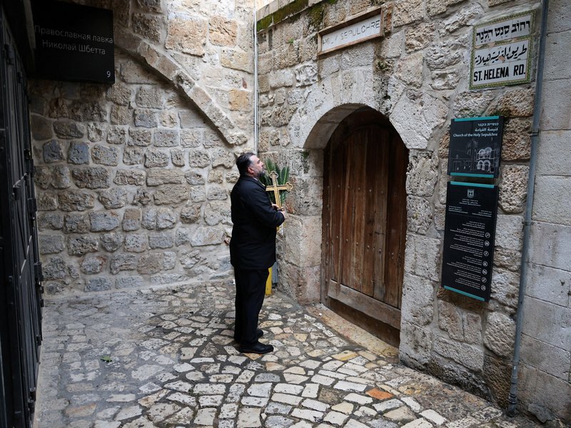 Israeli Police Prevent Latin Patriarch, Custos From Entering Church of the Holy Sepulcher on Palm Sunday