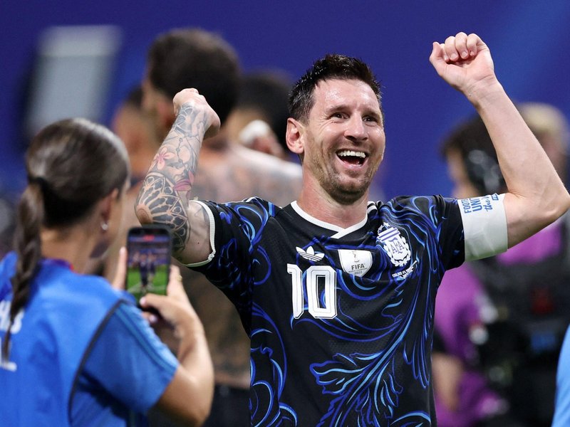 Faith Joins Football as Spain and Argentina Face Off for World Cup Title