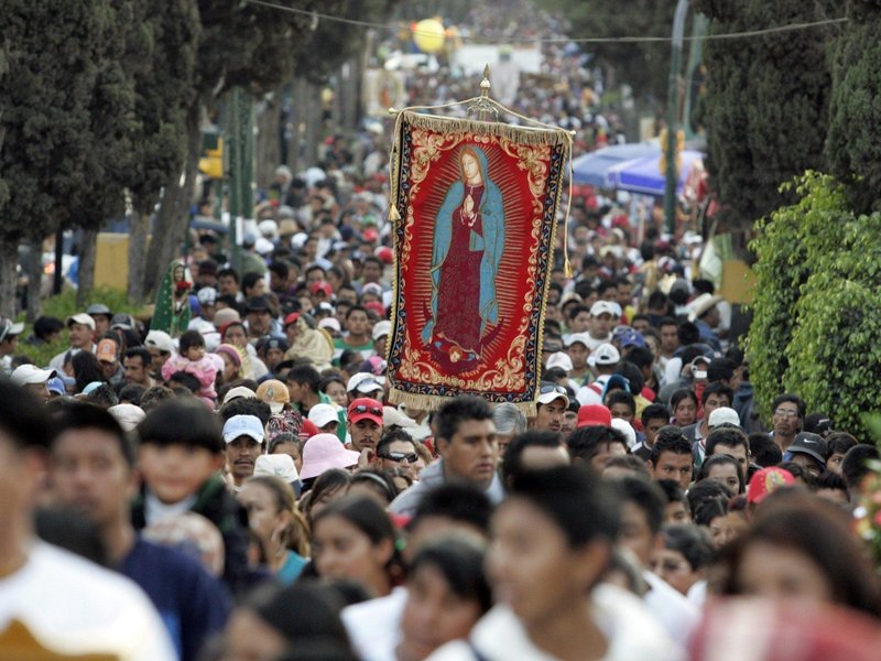 Guadalupe Pilgrims Flood Mexico City as U.S. Parishes Join Hemisphere-Wide Celebration
