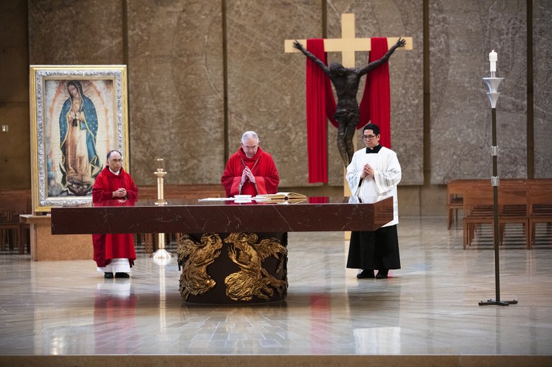GOOD FRIDAY ARCHBISHOP 20 15 0 N8 A5754 124