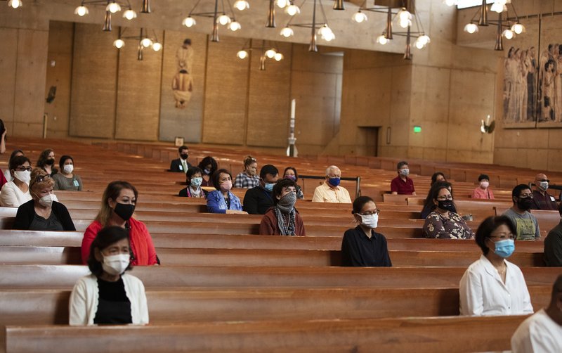 Archbishop José H. Gomez celebrated his first Mass with faithful present at the Cathedral of Our Lady of the Angels June 7. Public Masses throughout the Archdiocese of Los Angeles had been suspended since March 16 amid the COVID-19 pandemic. (Victor Alemán)