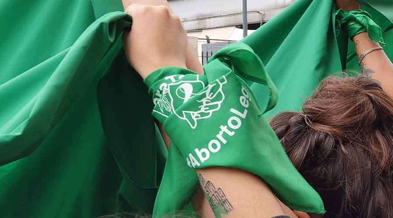 Imagen referencial / Pañuelo verde de promotores del aborto. Crédito: David Ramos / ACI Prensa.