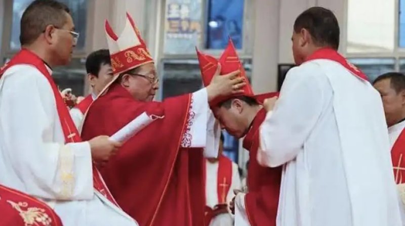 Ordenación episcopal de Mons. Anthony Li Hui en China. (Foto: Asia News)