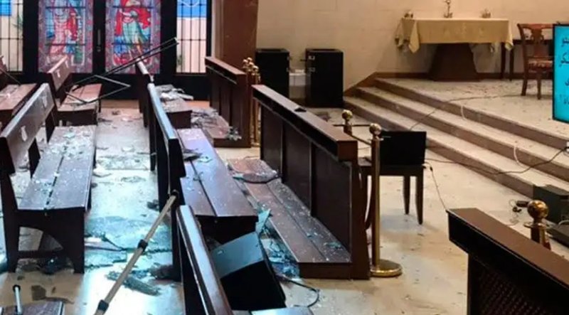 Así quedó una iglesia en Beirut tras la explosión del 4 de agosto de 2020. (Foto: ACN / P. Mouawad)