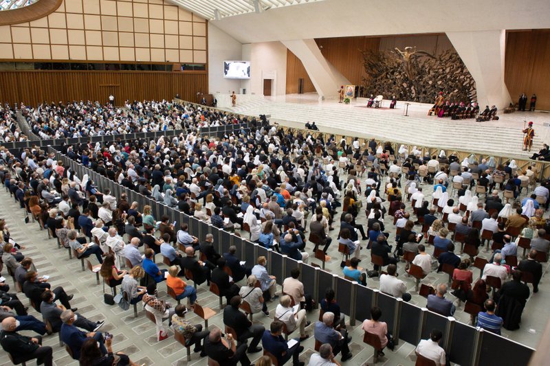 El papa Francisco participa en una audiencia con los fieles de la Diócesis de Roma en el Vaticano el 18 de septiembre de 2021. (Foto CNS/Vatican Media)