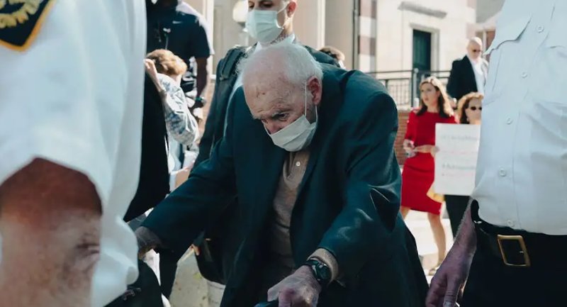 Cardenal McCarrick llegando a su juicio en Massachusetts, Estados Unidos. (Foto: Andrew Bukuras)