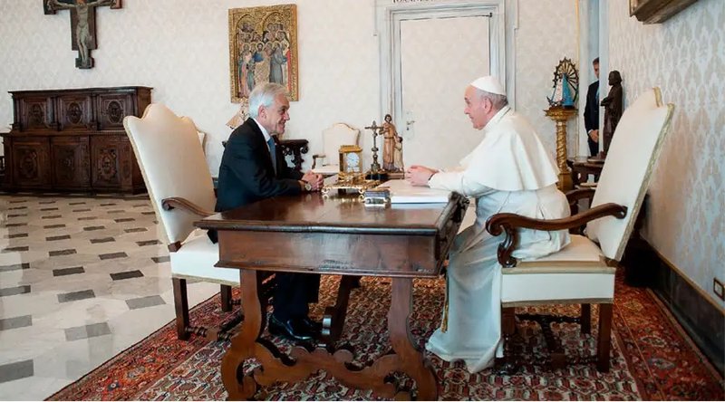 El Papa Francisco junto con el presidente Sebastián Piñera. (Foto: ACI/ Vatican Media)