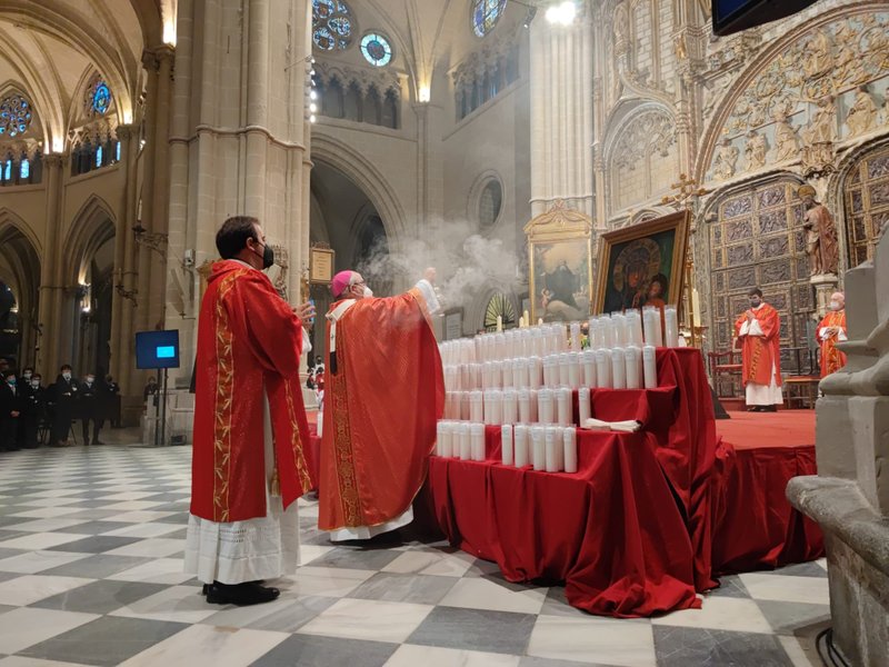 Monseñor Francisco Cerro Chaves, durante una misa de desagravio de la Catedral de Toledo. (Foto: Twitter)
