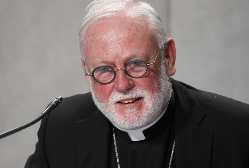 El arzobispo Paul R. Gallagher, ministro de Asuntos Exteriores del Vaticano, habla en una conferencia de prensa en el Vaticano el 25 de junio de 2021. El Arzobispo Gallagher viajó a Ucrania, el 18 de mayo de 2022, para una visita de tres días. (Foto CNS /Paul Haring)