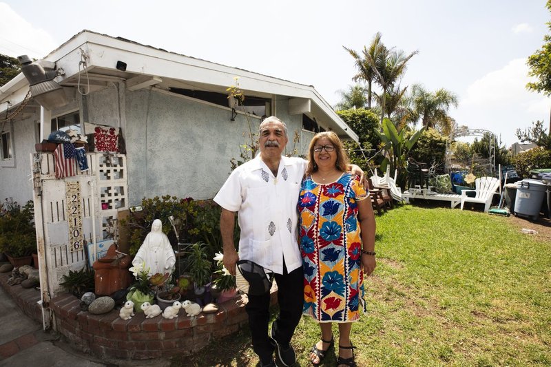 Rick y Modesta Pulido en su casa. (Foto Víctor Alemán)