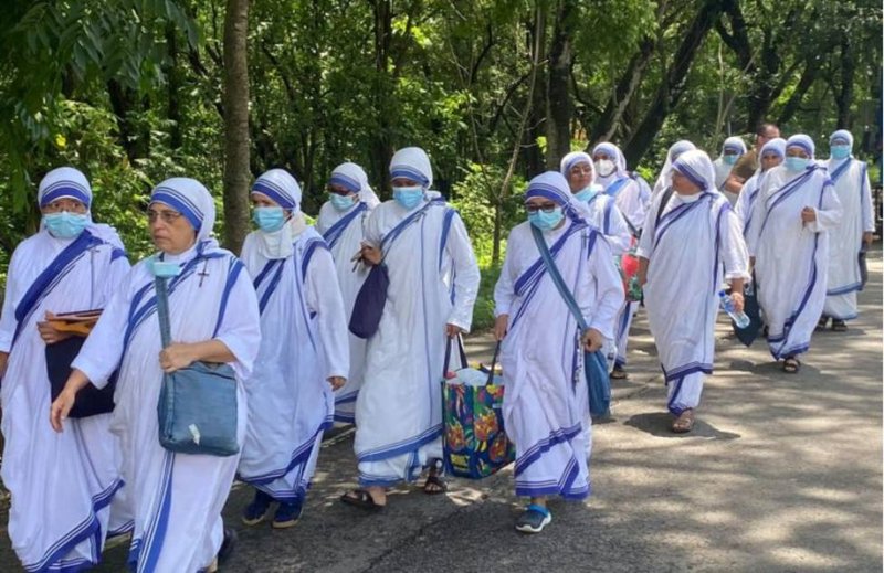 Las Misioneras de la Caridad durante su llegada a Costa Rica. (Foto Facebook)