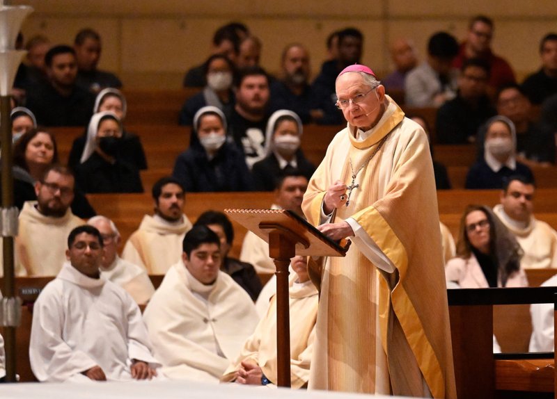 El Arzobispo Gomez pronuncia la homilía en la Misa anual de Réquiem por los no nacidos el 21 de enero de 2023. (John McCoy/Angelus News)
