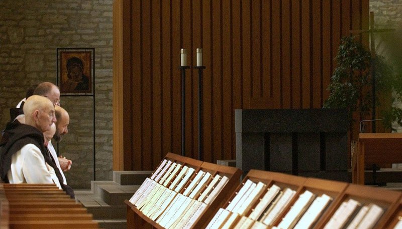 Monjes trapenses en oración vespertina en la Abadía de New Melleray en Peosta, Iowa, en 2005. (CNS/Karen Callaway, Northwest Indiana Catholic)