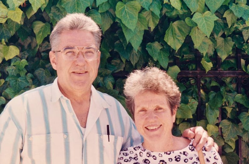 Los abuelos del autor en los años noventa.