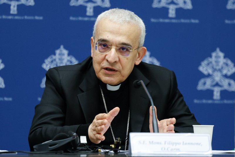 El arzobispo Filippo Iannone, nombrado prefecto del Dicasterio para los Obispos por el Papa León XIV el 26 de septiembre de 2025, aparece en el Vaticano en esta foto de archivo del 14 de marzo de 2024. (Foto CNS/Lola Gomez)