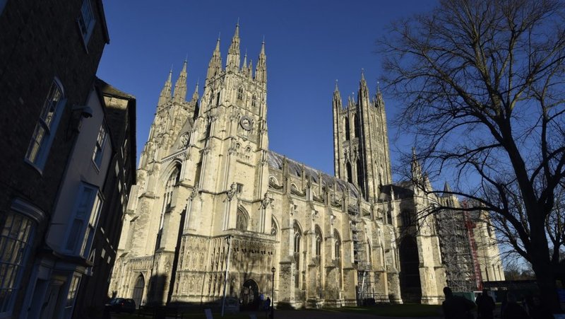 La catedral de Canterbury, en Inglaterra, aparece en una foto de archivo. (Foto OSV News/Toby Melville, Reuters)