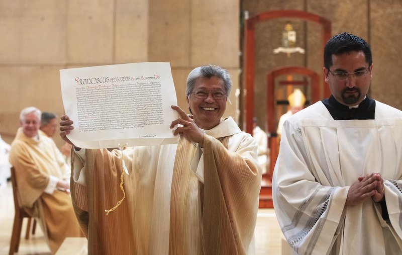 Archbishop José H. Gomez ordained Bishop Alejandro (Alex) Aclan as Auxiliary Bishop of the Archdiocese of Los Angeles June 16, 2019 at the Cathedral of Our Lady of the Angels. The Apostolic Nuncio to the United States of America, Archbishop Christophe Pierre, presented the mandate from the Apostolic See at the Ordination Mass, which was concelebrated by Los Angeles priests and bishops from throughout the state. VICTOR ALEMÁN/ANGELUS NEWS
