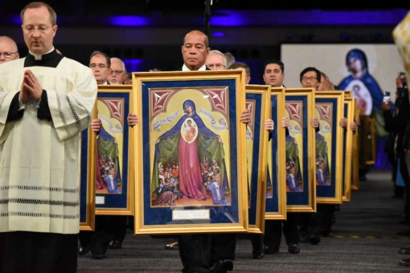 A process of the Our Lady Help of Persecuted Christians icon during Mass at the 2018 Knights of Columbus convention. Courtesy photo.